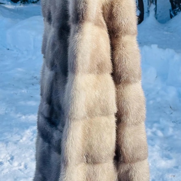 Vintage 1950’s Style Silver/ Beige Mink Fur Coat, Fur Coat - Picture 2 of 6